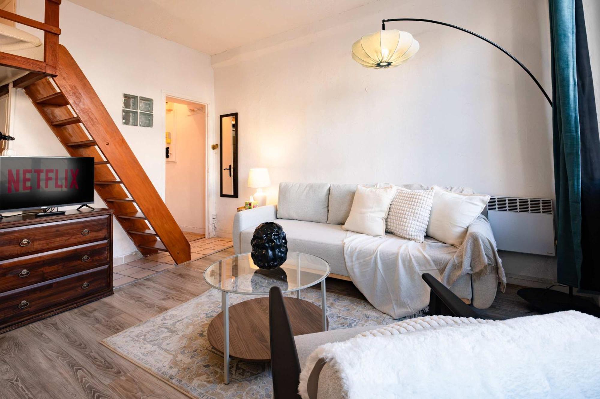 Cozy Parisian Montorgueil *