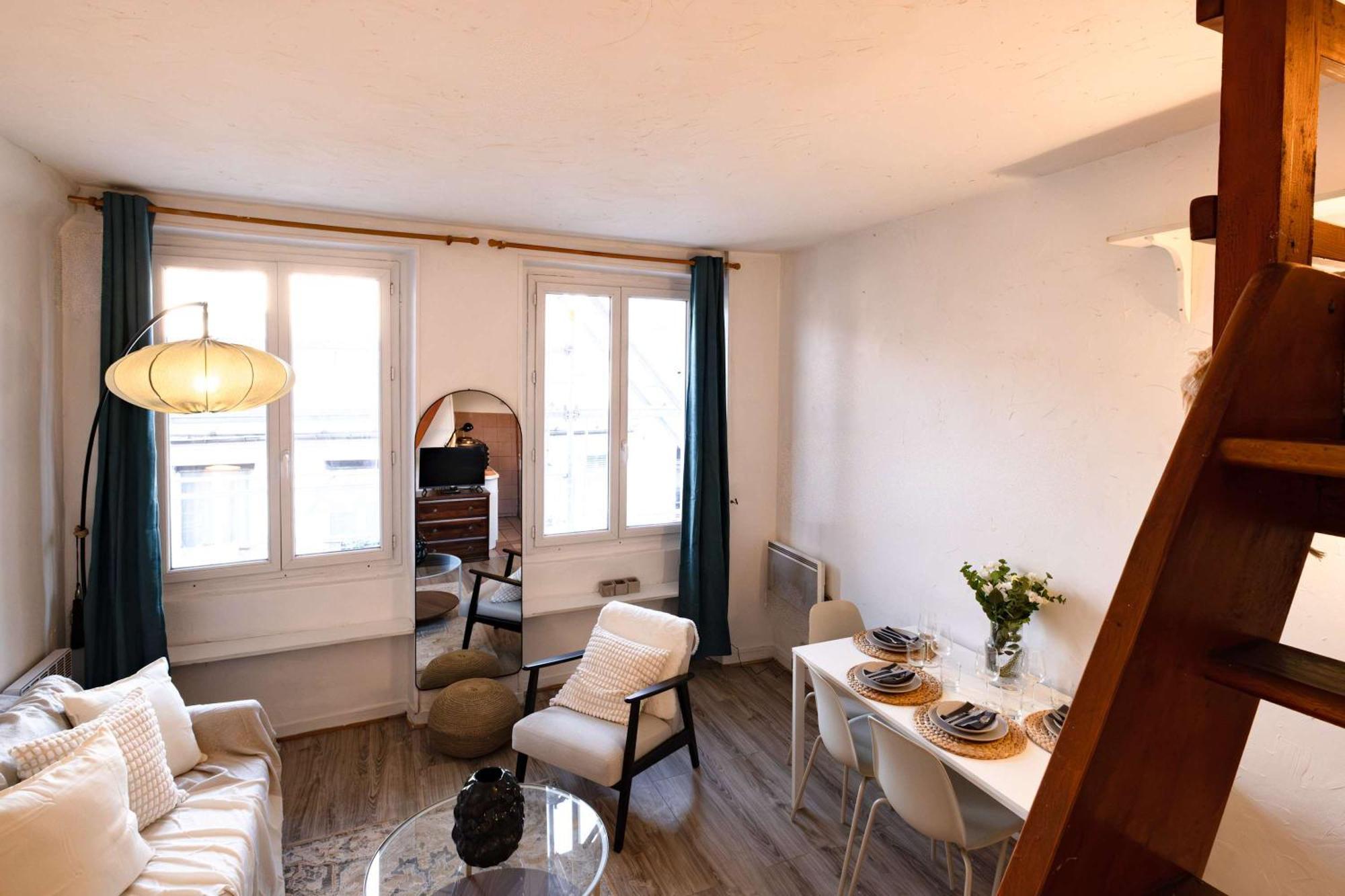 Cozy Parisian Montorgueil